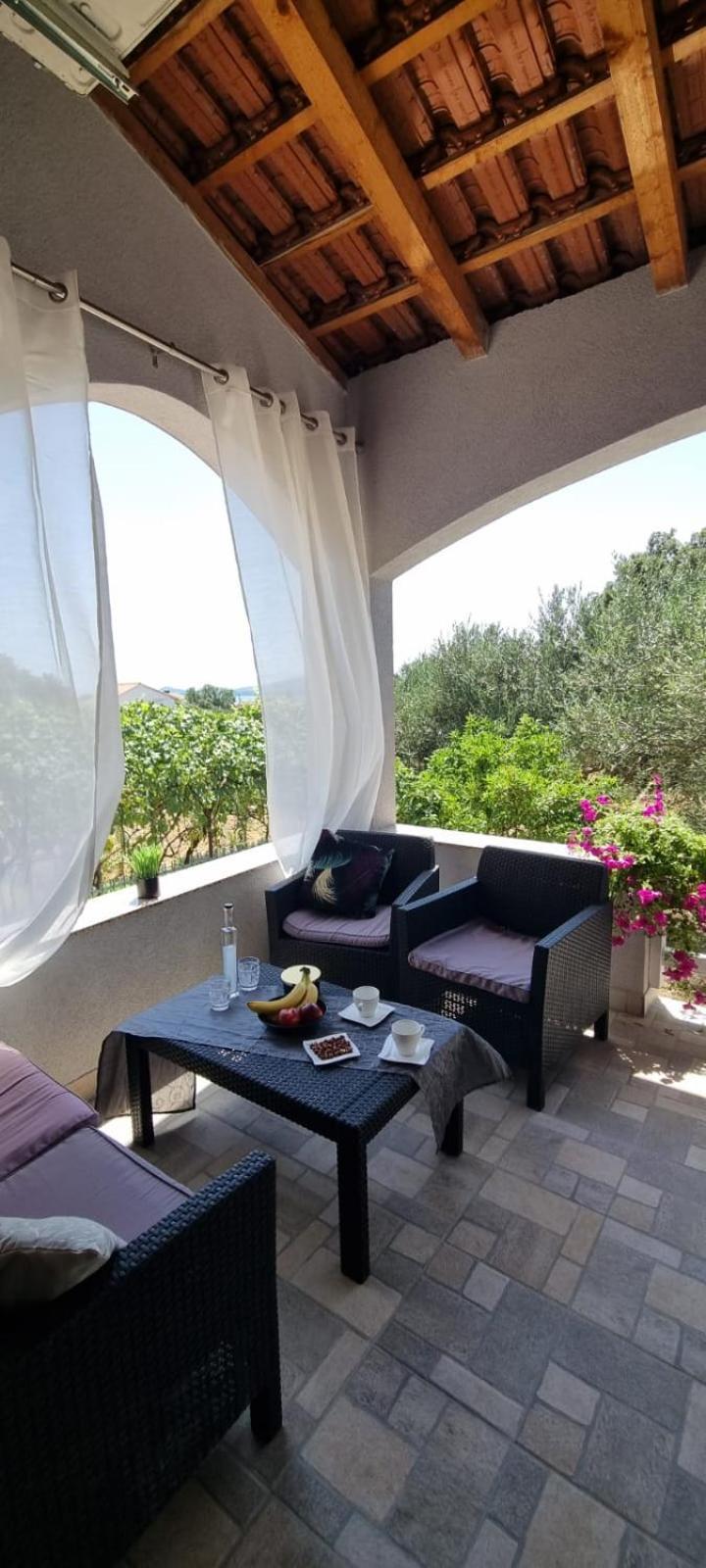 Apartman Rabatin Sveti Filip i Jakov Exterior foto